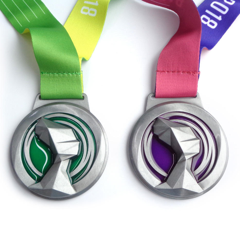 Medalhas de artes marciais esportivas personalizadas baratas medalhas de ouro douradas em branco metal