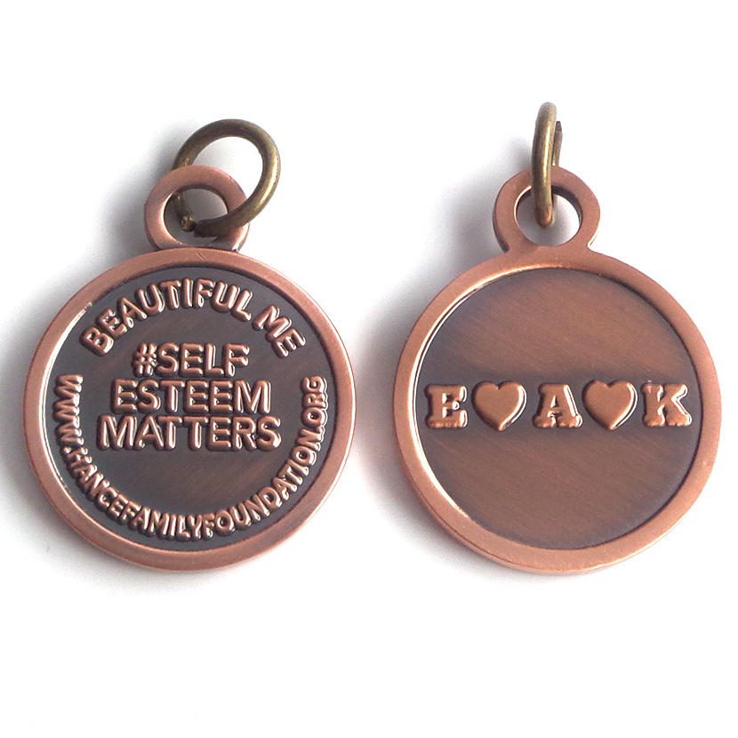 Etiquetas de metal pequenas personalizadas gravadas com logotipo personalizado de fábrica OEM para joias