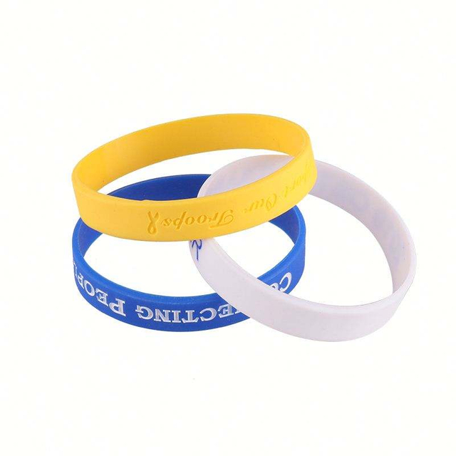 Pulseira de silicone com logotipo personalizado Pulseira de silicone com logotipo personalizado Pulseira de borracha
