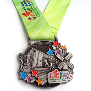 Medalhas de metal de formatura russa personalizadas Medalhas de esqui giratório Medalha de maratona personalizada