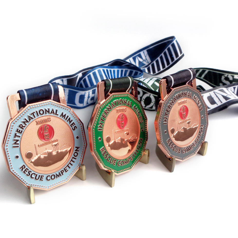 Porta-medalha milagrosa personalizada dos EUA, medalhas esportivas de karatê/futebol/futebol/maratona com cordão