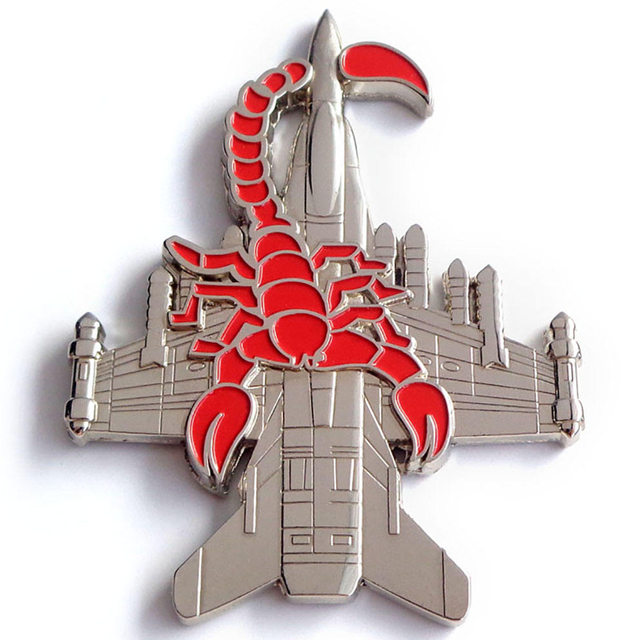 Sem mínimo de alfinetes de metal com logotipo personalizado duro macio esmaltado personalizado alfinete de lapela para avião