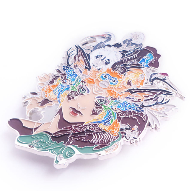 Distintivo de alfinete de esmalte duro grande personalizado de anime