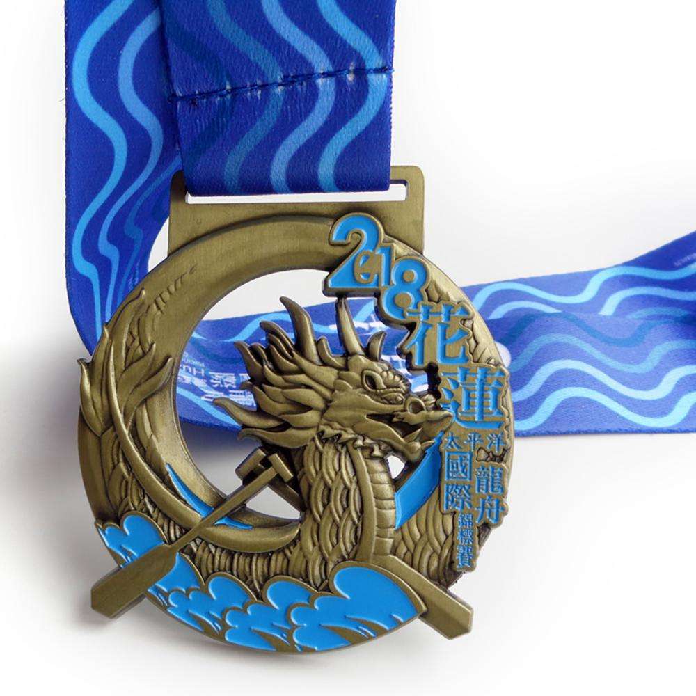 Medalha de lembrança de barco de dragão de metal gravado em latão personalizado