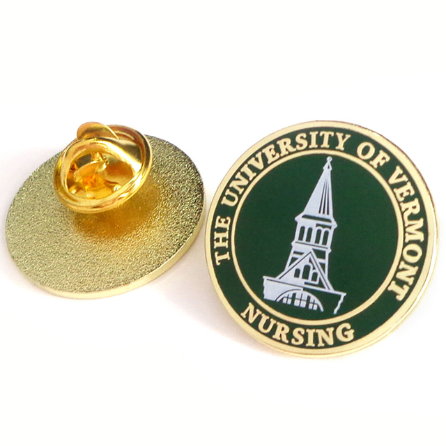 Distintivos de logotipo de metal comemorativo escolar por atacado