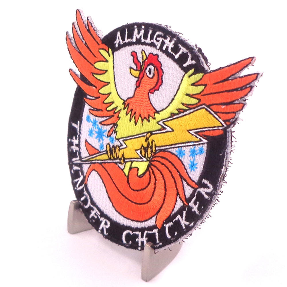 Distintivo personalizado da China bordado para roupas remendo de pano emblema remendo bordado