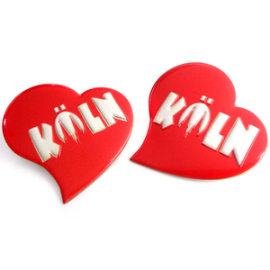 2023 45 mm Jato de tinta impressão 3D alfinete de lapela distintivo em forma de coração alfinete de lapela vermelho com letras